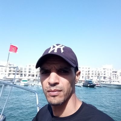 hichamt77271236's profile picture. 