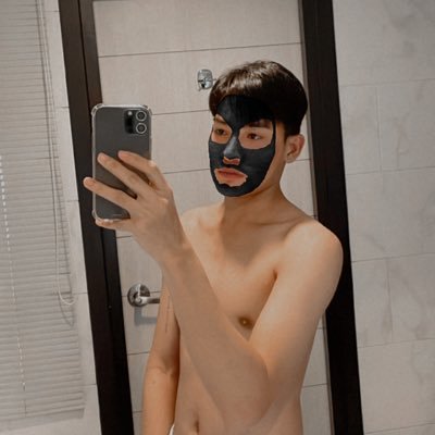 ppyo_yoyo's profile picture. 2X YEAR. 175 CM. 🔽 🙎🏽‍♂️ https://t.co/eCRTjusIPv