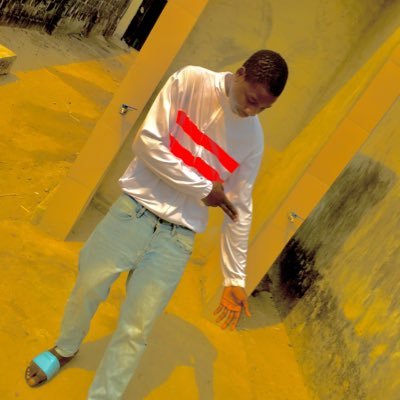 muchmong_n's profile picture. Am a musician song writer show performance freestyle killer