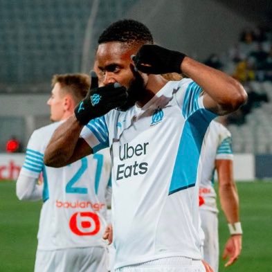 25 ans, supporter du premier club à avoir emporté la EA ligue 1 game ! #teamom. chef cuisinier 👨🍳