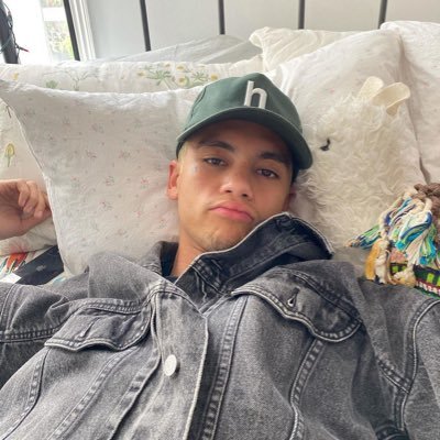 TRIN 👩‍❤️‍👨👨‍❤️‍👨 FRANKIE (parody acc)