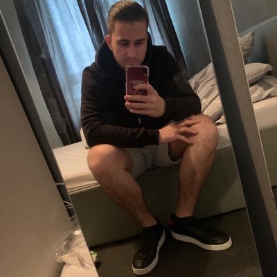 Shinny_319's profile picture. 26, WHUFC St Holder Block230⚒, insta: shinny_319