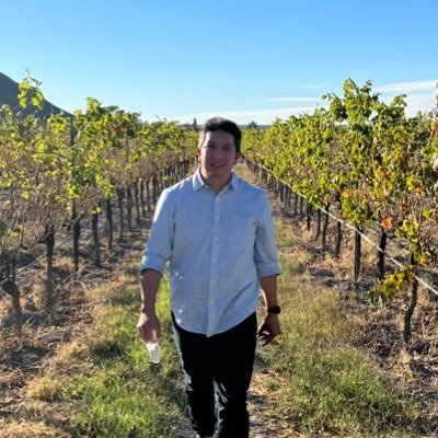 vivaelhuano's profile picture. Cloud surfer ☁️🏄‍♂️ Googler, ex-AWS, Over caffeinated tech lover, DHMO advocate, husband (@iessy) and dad ❤️++ ...waiting for January 19, 2038.