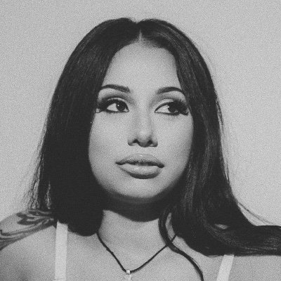 Jet_Luna's profile picture. Hi my name is Jet and take photos of woman! Please Check them out!! xo