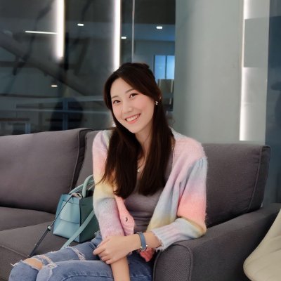 Ladyang78869452's profile picture. be yourself to find your dream