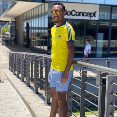 Anaesthesiologist by choice . . Long bitten by the Travel bug 🐛. Gooner for life! I hate elitism. Retweets are not endorsements.