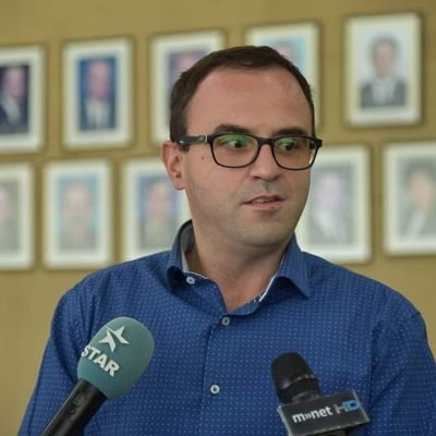 VVacev's profile picture. 