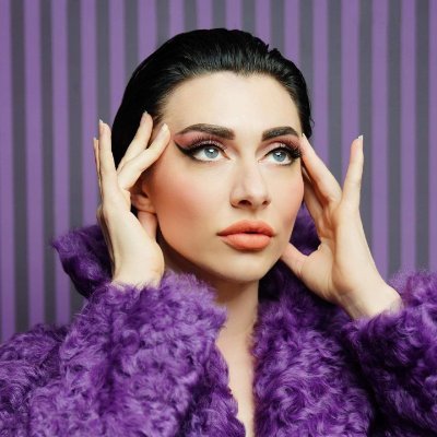 🖤 WE LOVE EVERYONE HERE! 

🖤 WE SUPPORT OUR FAVE @QVEENHERBY!

🖤 WE STREAM 'A WOMAN' ON THE REGULAR!

#QVEENDOM

MAD QVEEN OUT APRIL 1ST!