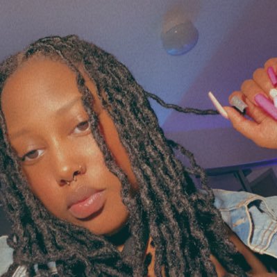 _inveeme's profile picture. IUPUI’ 23 🎓❤️ fat and beautiful