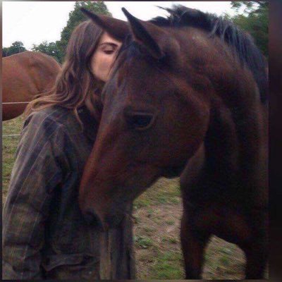 lklrir's profile picture. ِ