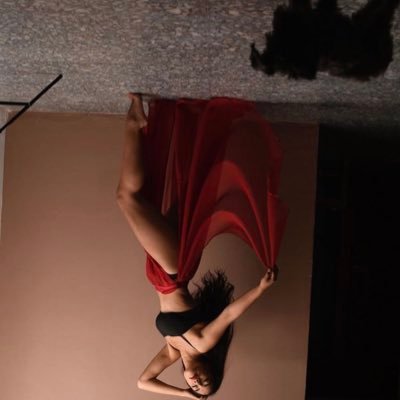 MariluB___'s profile picture. Farmacéutica. Hacer el bien sin ver a quien.