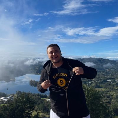santicripto_'s profile picture. 