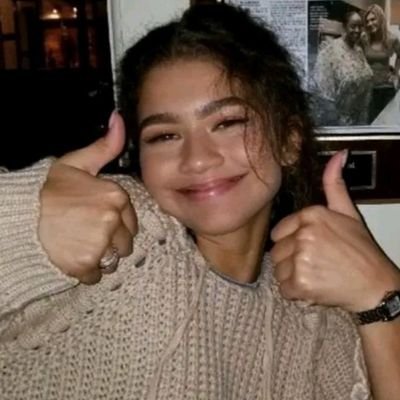 Só pra descontrair 😊✌
Zendaya & Tom H ❤️ // Omar Rudberg 💜 // Heartstopper 🍂 // MJ 👑🤍