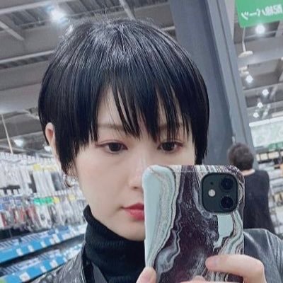 名古屋→北九州市小倉 | スタートアップのUIデザイナー | 第5回デイトラデザインコンペ優勝 | 保護猫二匹🐈⬛🐈と保護犬一匹🐕で古民家に住んでます | 世界中の動物を救うためのサービスに携わるのが夢です🌏