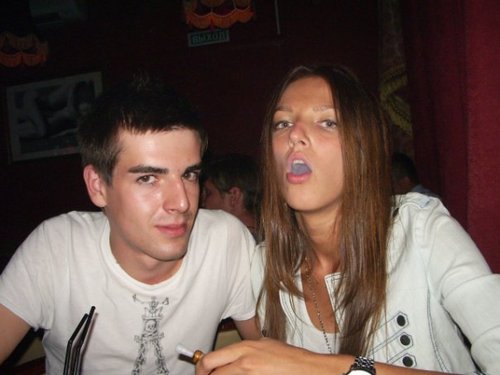 Vladi_OLMECA's profile picture. Человек в наше время — как бумажная салфетка: в неё сморкаются, комкают, выбрасывают, берут новую, сморкаются, комкают, бросают…