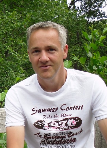 RemcovanZijl's profile picture. Ict-er, docent, atletiek trainer, hardlopen, praktijkbegeleider in de sport, lezen, maar bovenal het gezin. En buitengewoon ambtenaar van de bur