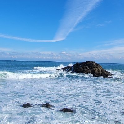 pastorzzang's profile picture. 흔들리는 세상 속에서 나름... 중심을 잡으며 살아가고 싶습니다.