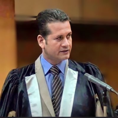أستاذ مشارك القانون الاداري بكلية الحقوق جامعة الملك عبدالعزيز المملكة العربية السعودية
