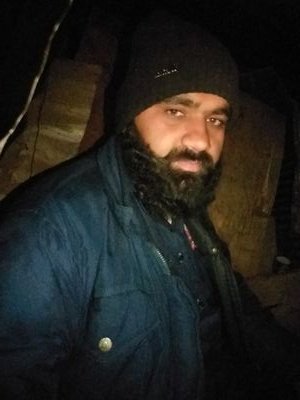 UmarFar24032435's profile picture. 