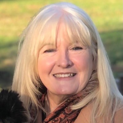 Retired Service Manager Mental Health NHS “Kind people are the best kind of people” #choosekindness