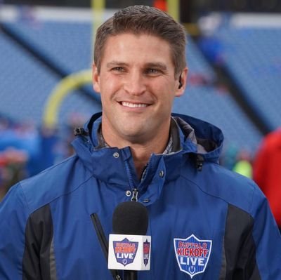 Dad. Husband.
Sports Director, WROC-TV
Co-host, Buffalo Kickoff Live. 
Covering Bills since 2000. 
Clubs always in the car
https://t.co/liKrpupYeD