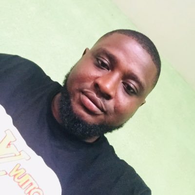 dave_astrovibes's profile picture. A Nutritionist/Food Engineer 🧫 Manchester United Fan 🛑 Critical Thinker 💡
