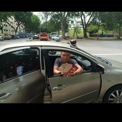 tankangleng's profile picture. happiness
