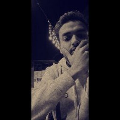 yashsardare's profile picture. 
