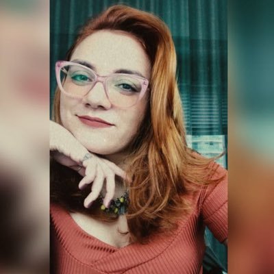 adojurunas's profile picture. Mulher equilibradissima diante de situações difíceis, mas que se desalinha com pequenas indelicadezas.
