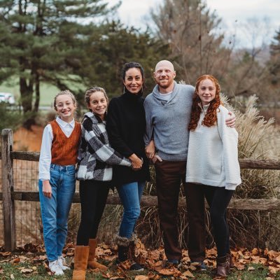 KRineer's profile picture. 