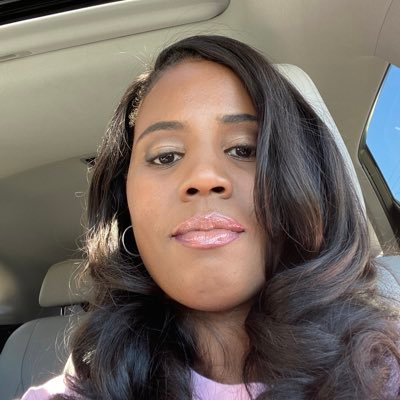 Business Woman, Entrepreneur, Motivational Speaker, Author, Philanthropist, Owner@Cash Entreprises LLC.,