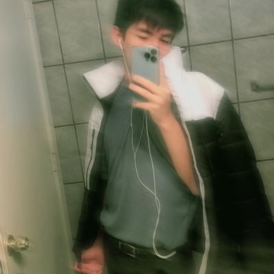 itsthonyus's profile picture. 