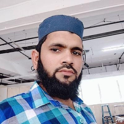 SarfuKh42300157's profile picture. 