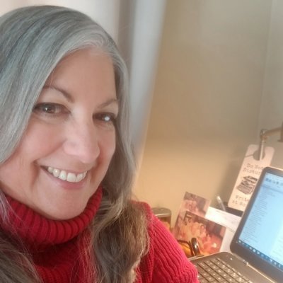 Author of the #RileyRussellMysterySeries. #JerseyGirl turned Maine-iac. Photographer, skywatcher, lover of baseball & the blues. Member: SinC, MWA, MWPA