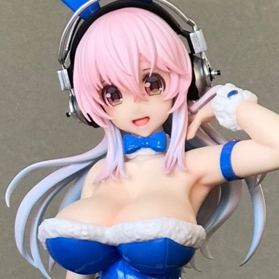 🔔 ; - super sonico figures