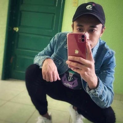 Reyes91Yisus's profile picture. La vida es una hoja y yo soy su lápiz. La música norteña es el himno del borracho. El fútbol apendeja. 💥🌎☄️