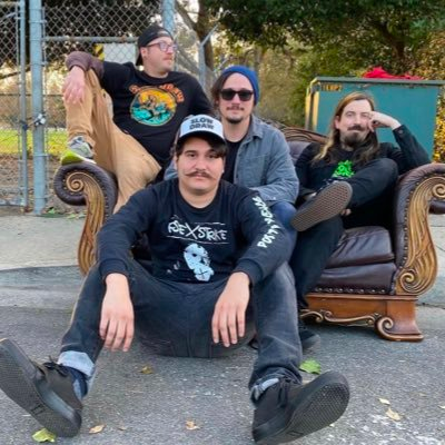 it’s a Sacramento pop punk band • Buncha Hunks • Follow us on Spotify https://t.co/7Or2iT8XkN • Tweets are mostly from J̵a̵k̵e̵  Bryan