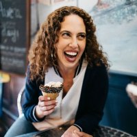 Lia Taylor Harper (@liataylors) Twitter profile photo
