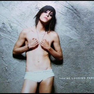 FuckMeShane's profile picture. The name's Shane. You'll know it well cuz I'll have ya screamin' it all night ;) I don't do relationships but I do still care.