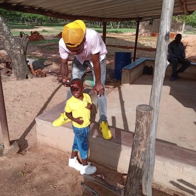 Mandipotalear10's profile picture. Hustler Manchester United fan || Dynamos FC ||