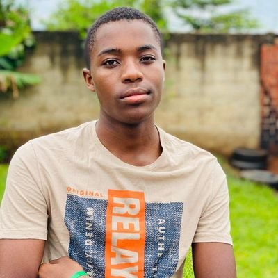 Shi mine👷♂️
Power dynamos FC💛 and Real Madrid🤍 fan
