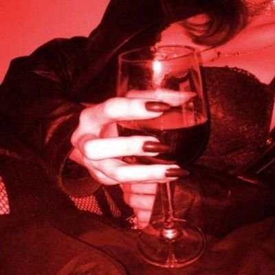 littleliarvero's profile picture. I wanna be yours