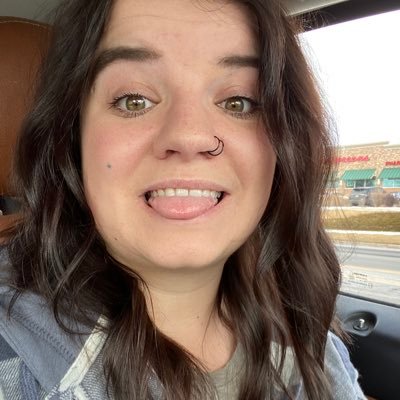 AmberNBurke92's profile picture. She/Her 🏳️‍🌈I dk how to use twitter.