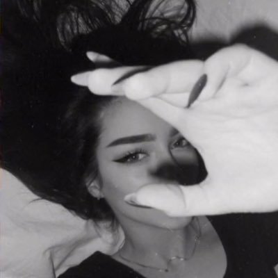 fmes8's profile picture. يـارب لآ ترينـي فـي من أحـب بأساً يبكينـي