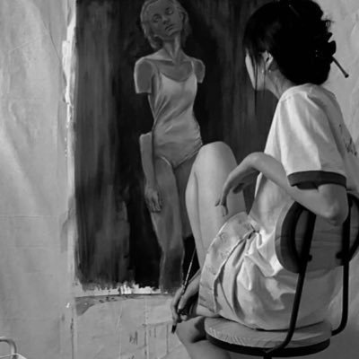 imaqueennem's profile picture. One day, everything will come to an end ;