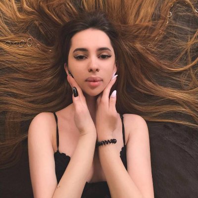 Lena46657320's profile picture. Looking for fun!!  ...and some simps along the way 😛
Also into trading soo if you have some advices, DMs are open 😘