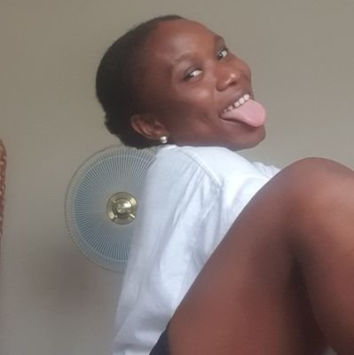 simi_moduroti's profile picture. 