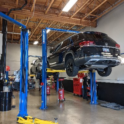 BMGAuto's profile picture. South Surrey/White Rock's trusted choice for reputable, honest auto repairs & maintenance. Reviews here: https://t.co/XAi4dwvWre #honda #toyota #nissan #mazda