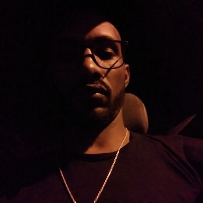 Mckano8's profile picture. Bonjour