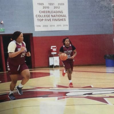 Ih00pJ_35's profile picture. Coastal Alabama Sun Chief ❤️‍🔥🏀| #35 G/SG| God First always 🤞🏽.|